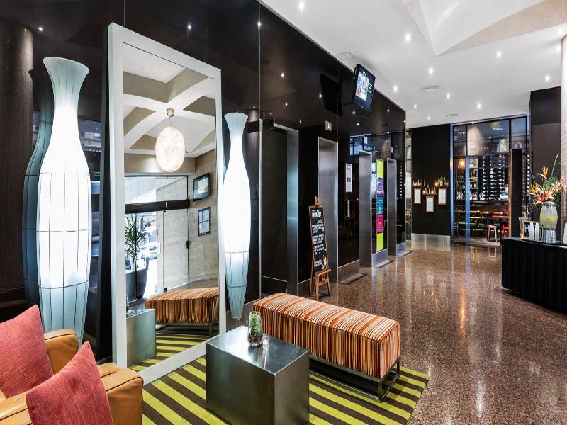 Vibe Hotel 4*